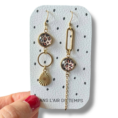 Boucles d'oreilles asymétriques léopard